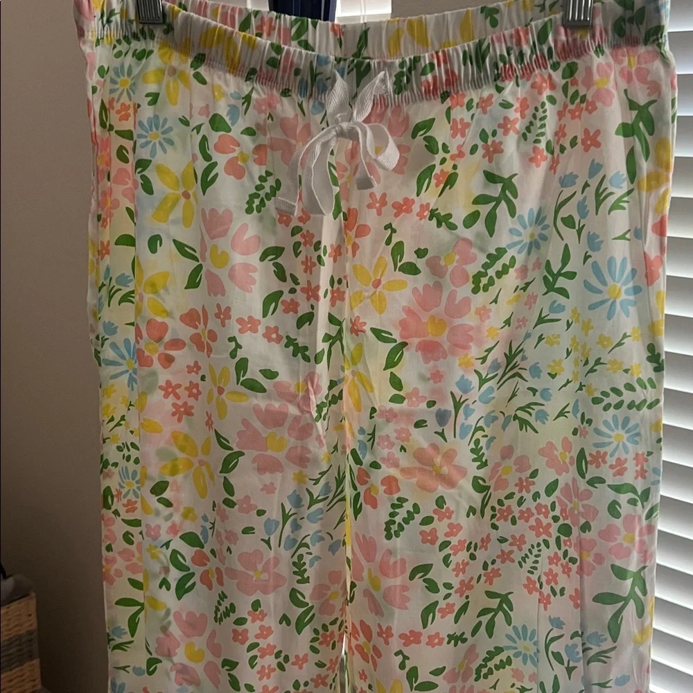 Floral Pajama Pants Set - Picture 11 of 13